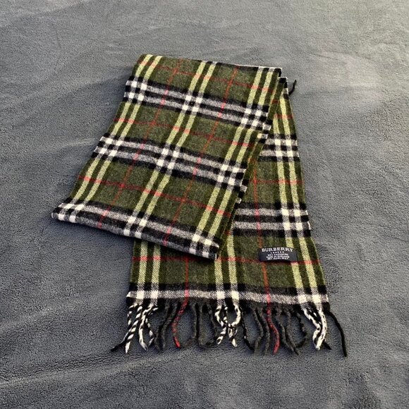 BURBERRY scarf 100% authentic green nova check London cashmere England pre owned - Picture 1 of 5